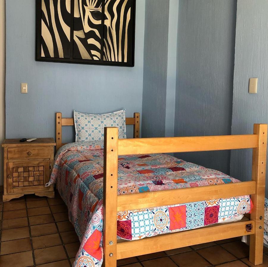 Hostal De Los Reyes Otel Guadalajara Dış mekan fotoğraf