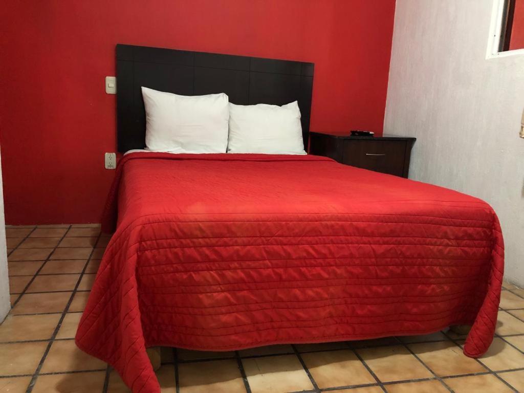 Hostal De Los Reyes Otel Guadalajara Dış mekan fotoğraf